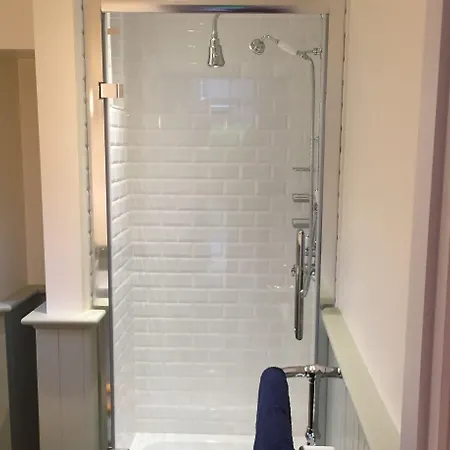 The Old Dispensary בית הארחה 3*