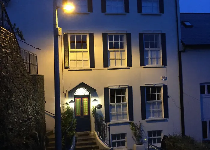 Konukevi The Old Dispensary Kinsale